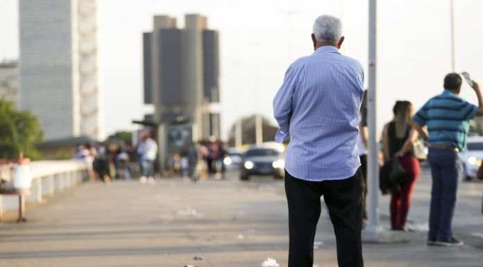 Política: Projeto atualiza atendimento destinado às pessoas idosas