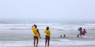 Salvamar reforça orientações para banho de mar seguro durante feriadão do Dia do Trabalhador em Salvador