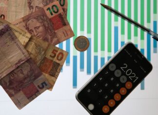 Brasil: receitas federais aumentaram, mas gastos a longo prazo preocupam