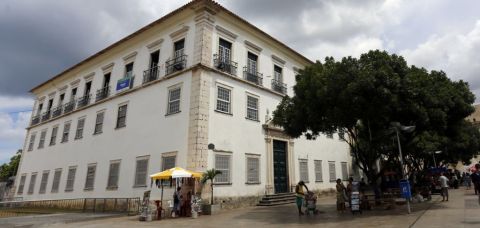 610bf28055d73_palacio_episcopal_praca_da_se_salvador_reformado_foto_marina_silva_correio