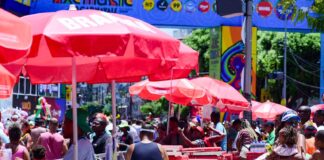 Inscrições para ambulantes que desejam trabalhar no Carnaval e em outras festas populares encerram nesta quarta (21)