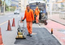 Pavimentação: Prefeitura aplica média de 15,7 mil toneladas de asfalto por mês em ruas e avenidas de Salvador